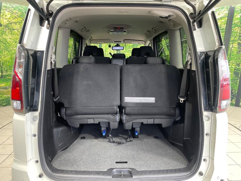 2018 Nissan Serena DAA-GFC27 (UW-6a8fa9e10e638)[29]