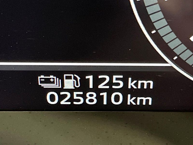2022 Mitsubishi OUTLANDER PHEV 5LA-GN0W (UW-6a8fa9f06780f)[2]