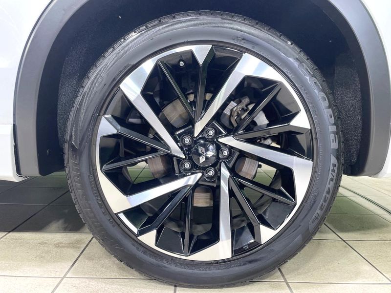 2022 Mitsubishi OUTLANDER PHEV 5LA-GN0W (UW-6a8fa9f06780f)[8]