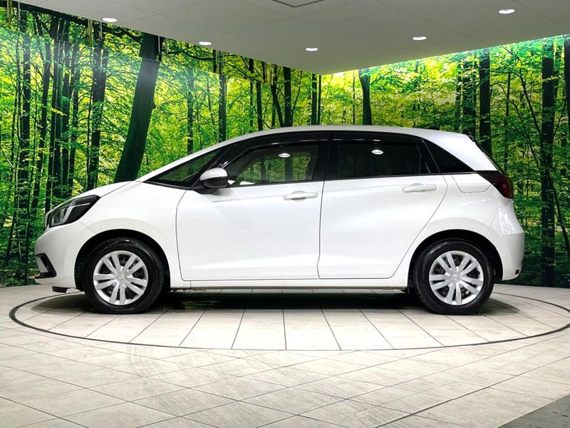 2020 Honda Fit 6AA-GR3 (UW-6a8fa9f8f3b4b)[27]