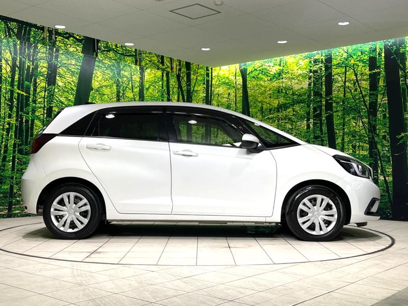 2020 Honda Fit 6AA-GR3 (UW-6a8fa9f8f3b4b)[23]