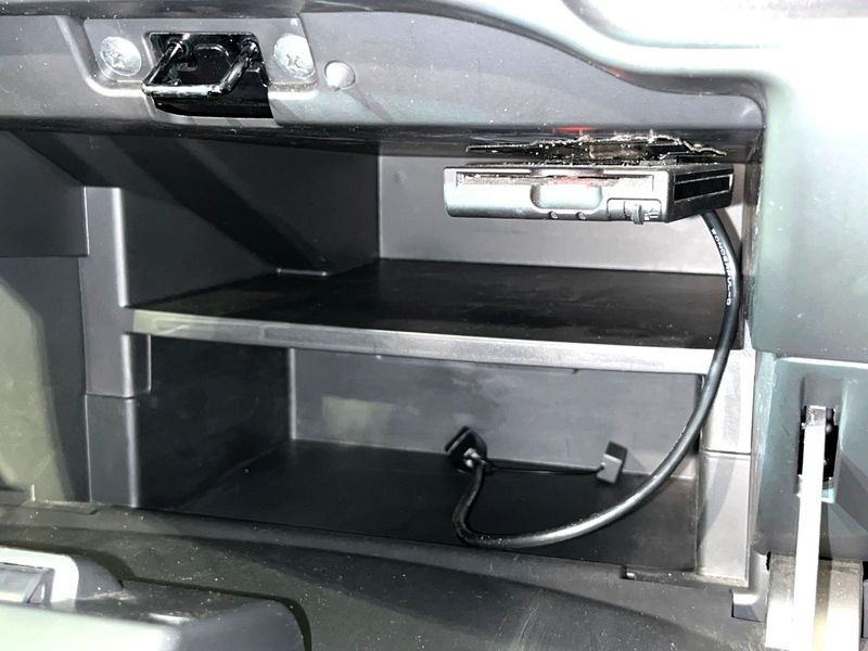 2017 Nissan Note DAA-HE12 (UW-6a8faa17e9606)[20]