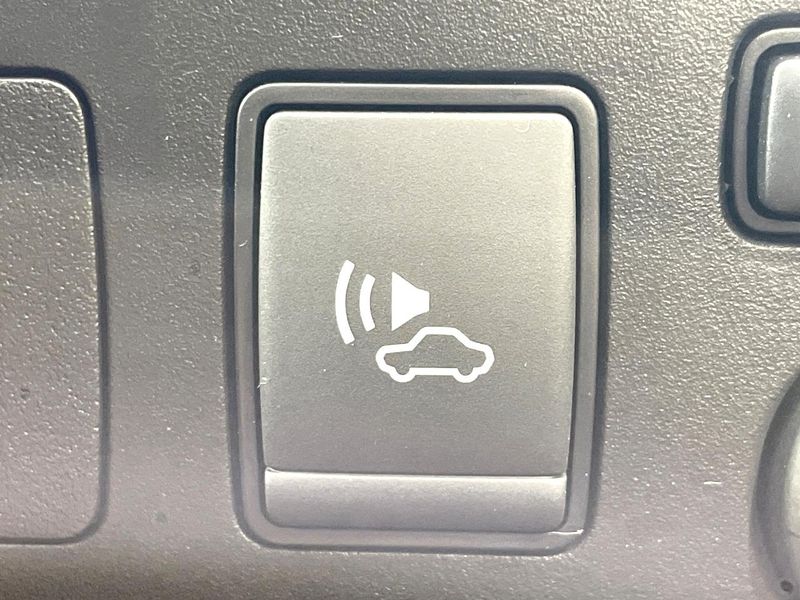 2020 Nissan Note DAA-HE12 (UW-6a8faa1b2b718)[29]