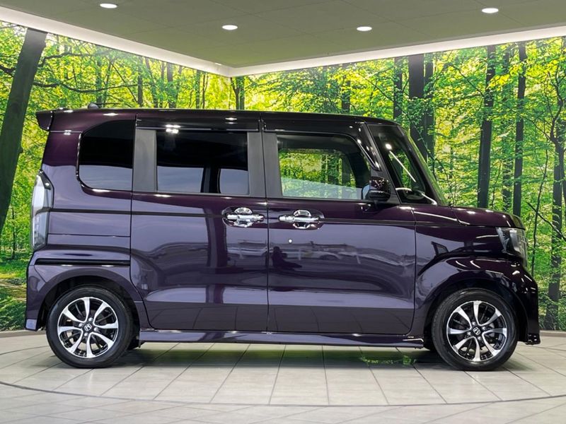 2018 Honda N-BOX CUSTOM DBA-JF3 (UW-6a8faa5b6bef9)[6]