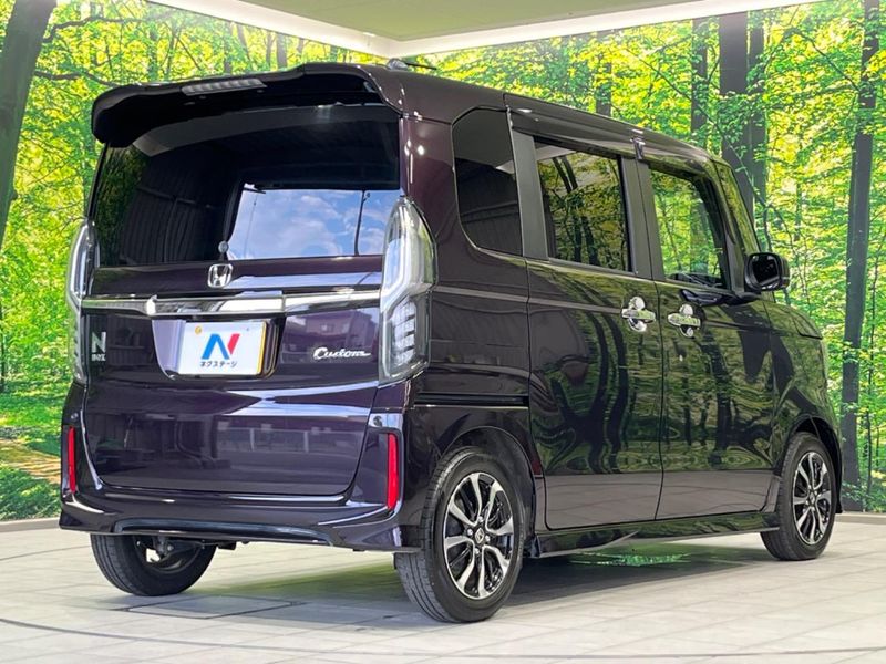 2018 Honda N-BOX CUSTOM DBA-JF3 (UW-6a8faa5b6bef9)[7]