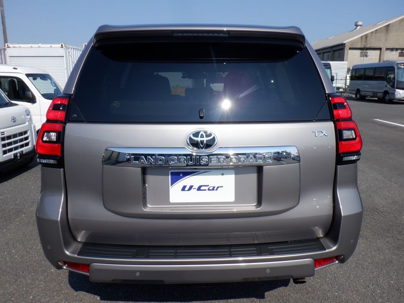 2018 Toyota Land Cruiser Prado CBA-TRJ150W (UW-mtay249100ud)[5]
