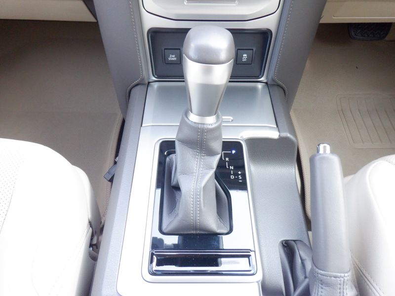 2018 Toyota Land Cruiser Prado CBA-TRJ150W (UW-mtay249100ud)[24]