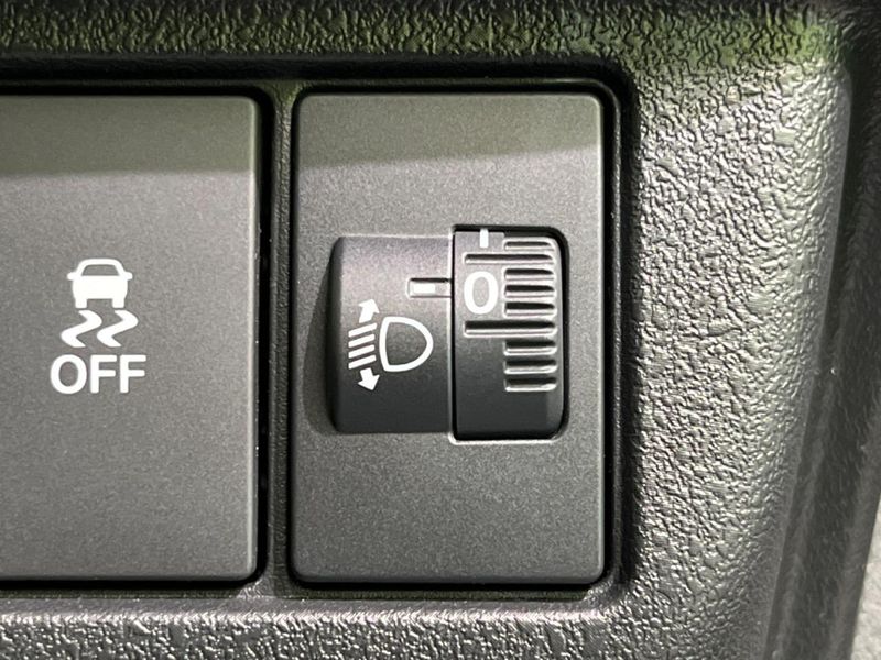 2024 Honda N-BOX CUSTOM 6BA-JF5 (UW-6a8faa842f356)[23]