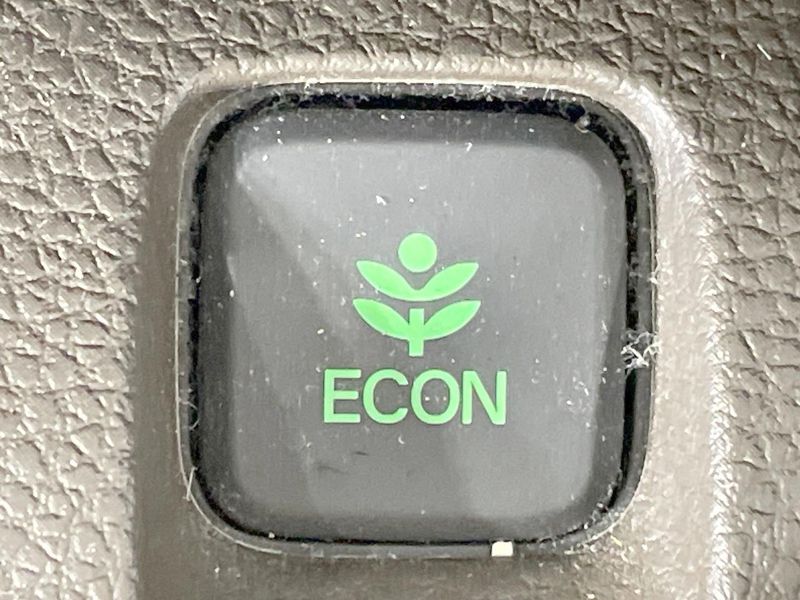 2021 Honda N-WGN 6BA-JH4 (UW-6a8faa9a2a81f)[23]
