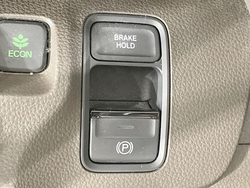 2021 Honda N-WGN 6BA-JH4 (UW-6a8faa9a2a81f)[24]