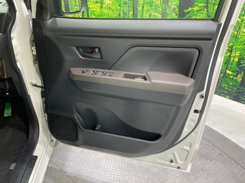 2021 Toyota Roomy 5BA-M900A (UW-6a8fab145487d)[25]