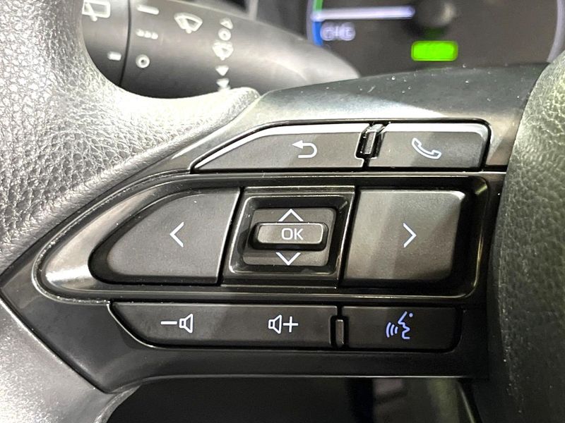 2023 Toyota Yaris 6AA-MXPH10 (UW-6a8fab934b244)[4]