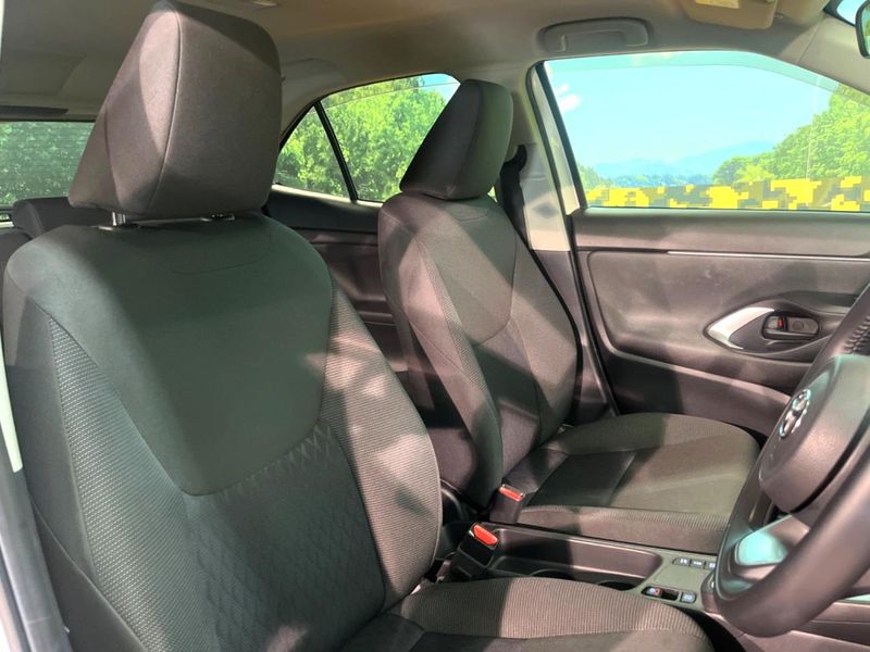 2020 Toyota Yaris Cross 6AA-MXPJ10 (UW-6a8fab971afc3)[18]