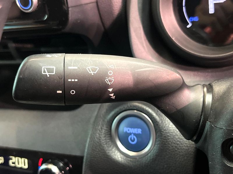 2020 Toyota Yaris Cross 6AA-MXPJ10 (UW-6a8fab971afc3)[25]
