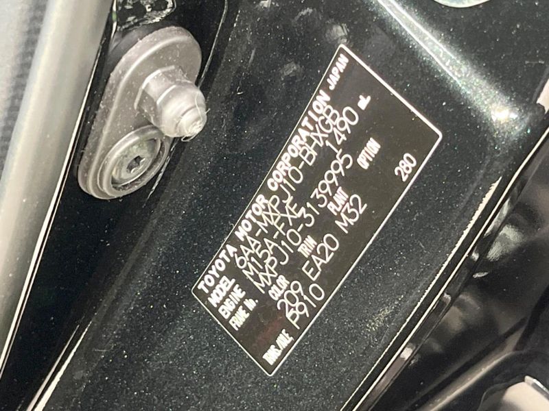 2024 Toyota Yaris Cross 6AA-MXPJ10 (UW-6a8fab9ca99d0)[1]