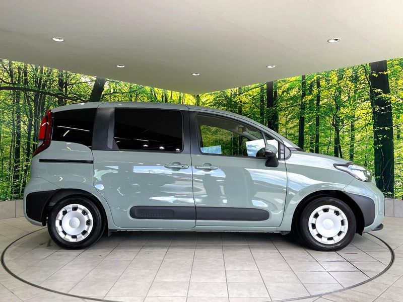 2023 Toyota Sienta 6AA-MXPL10G (UW-6a8fabaa64636)[22]