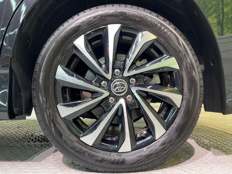 2023 Toyota Noah 6BA-MZRA90W (UW-6a8fabccabbfe)[8]