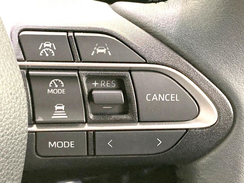 2023 Toyota Voxy 6BA-MZRA90W (UW-6a8fabcf0b152)[19]