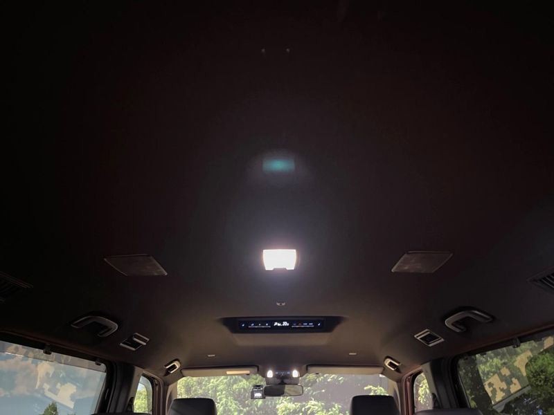 2023 Toyota Voxy 6BA-MZRA90W (UW-6a8fabd1291e0)[11]
