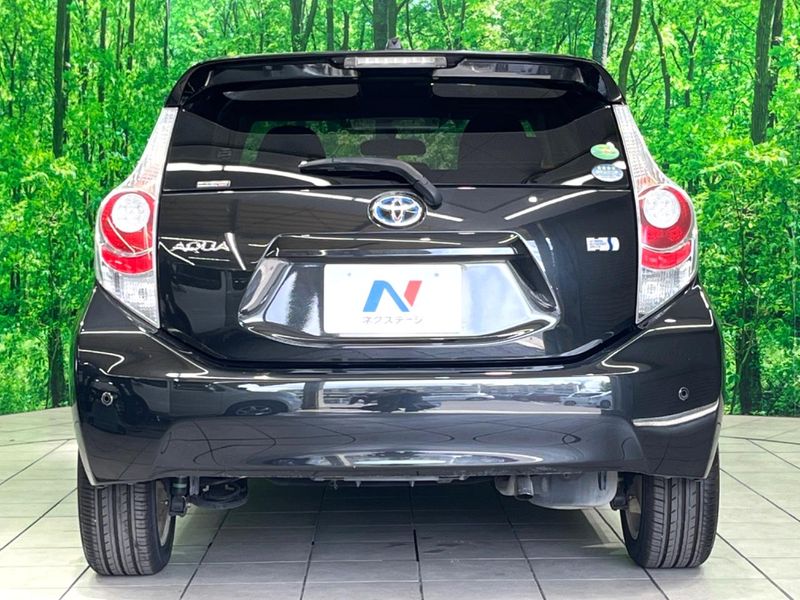 2013 Toyota Aqua DAA-NHP10 (UW-6a8fabd9b6ca8)[8]