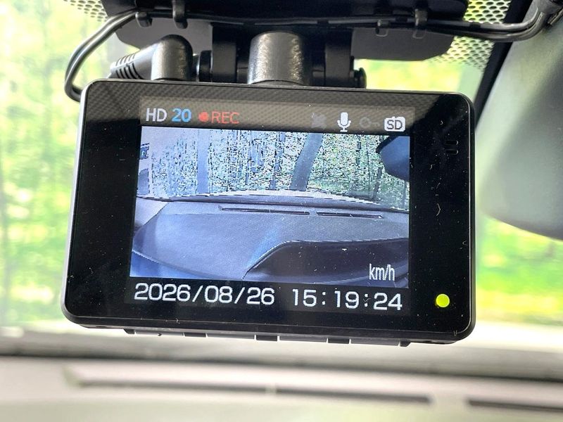 2015 Toyota Aqua DAA-NHP10 (UW-6a8fabdc2be5e)[21]