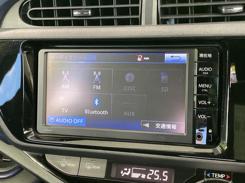 2016 Toyota Aqua DAA-NHP10 (UW-6a8fabdc50122)[8]
