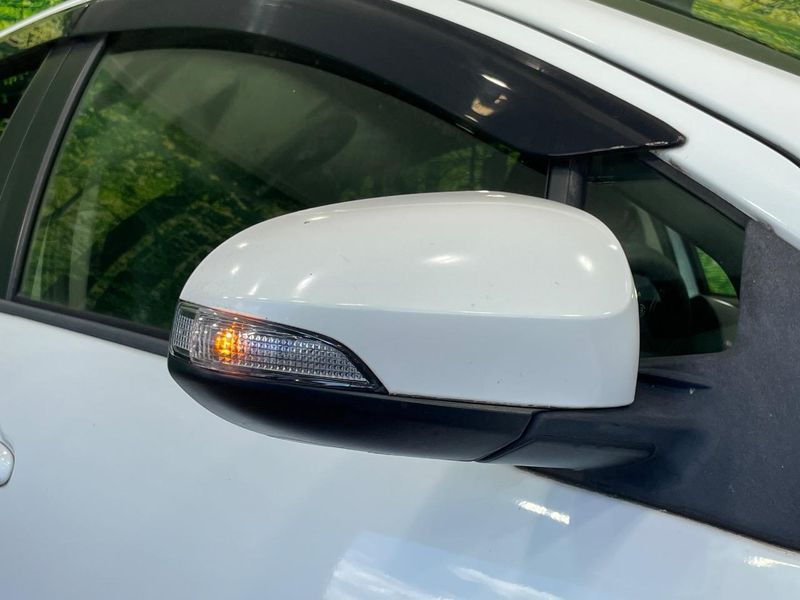 2016 Toyota Aqua DAA-NHP10 (UW-6a8fabdc50122)[20]
