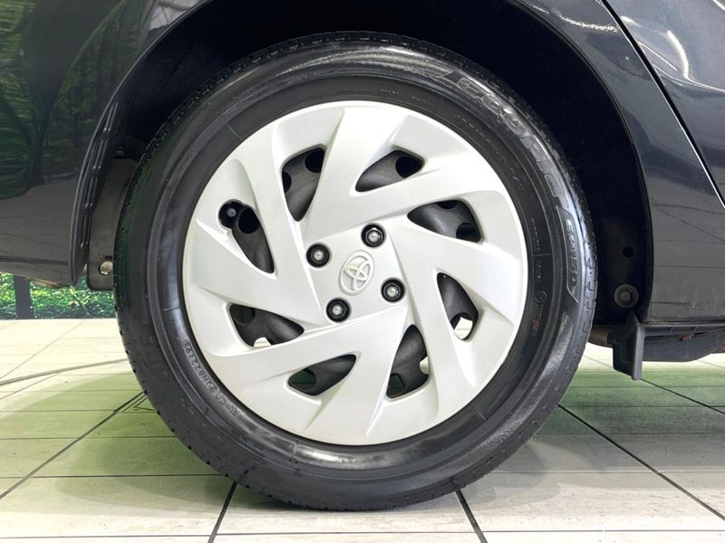 2019 Toyota Aqua DAA-NHP10 (UW-6a8fabde37c3a)[14]