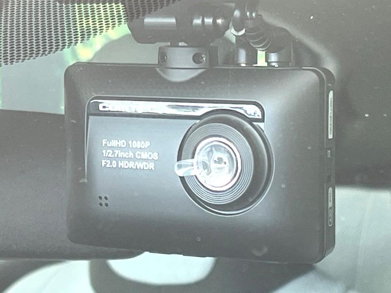 2019 Toyota Aqua DAA-NHP10 (UW-6a8fabde37c3a)[6]