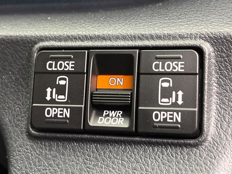 2016 Toyota Sienta DAA-NHP170G (UW-6a8fabe8e5978)[26]