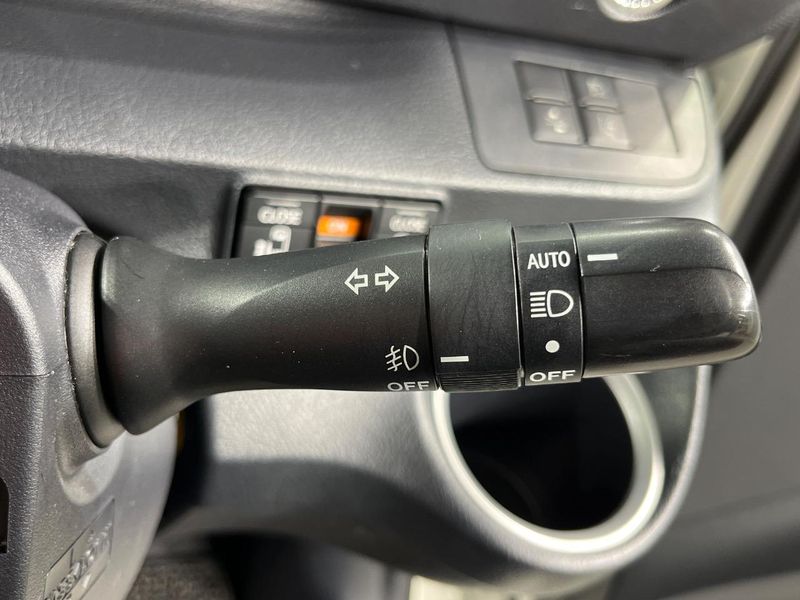 2018 Toyota Sienta DAA-NHP170G (UW-6a8fabea1aeda)[13]