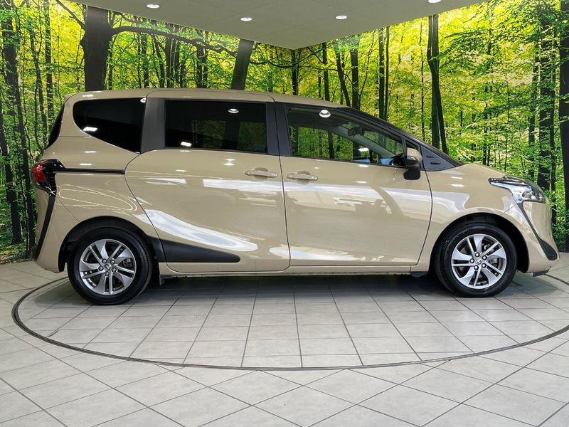 2020 Toyota Sienta DBA-NSP170G (UW-6a8fabf51e52f)[21]