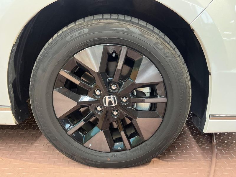 2024 Honda Step Wagon 6AA-RP8 (UW-6a8fac0be596b)[18]