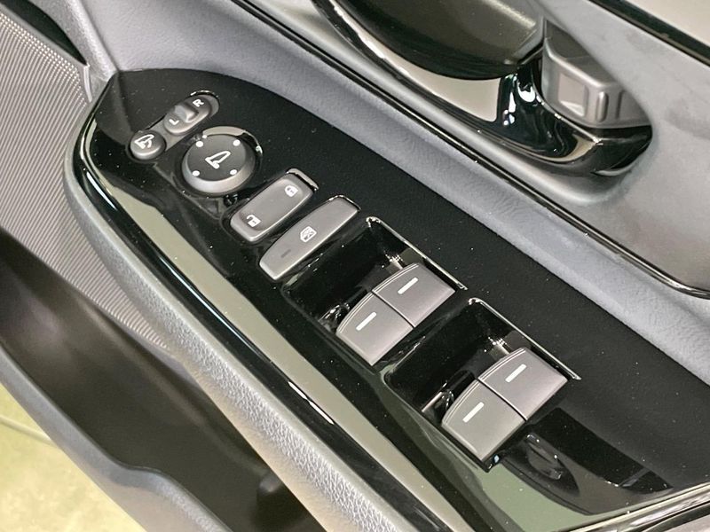 2021 Honda CR-V Hybrid 6AA-RT5 (UW-6a8fac0d983ba)[27]
