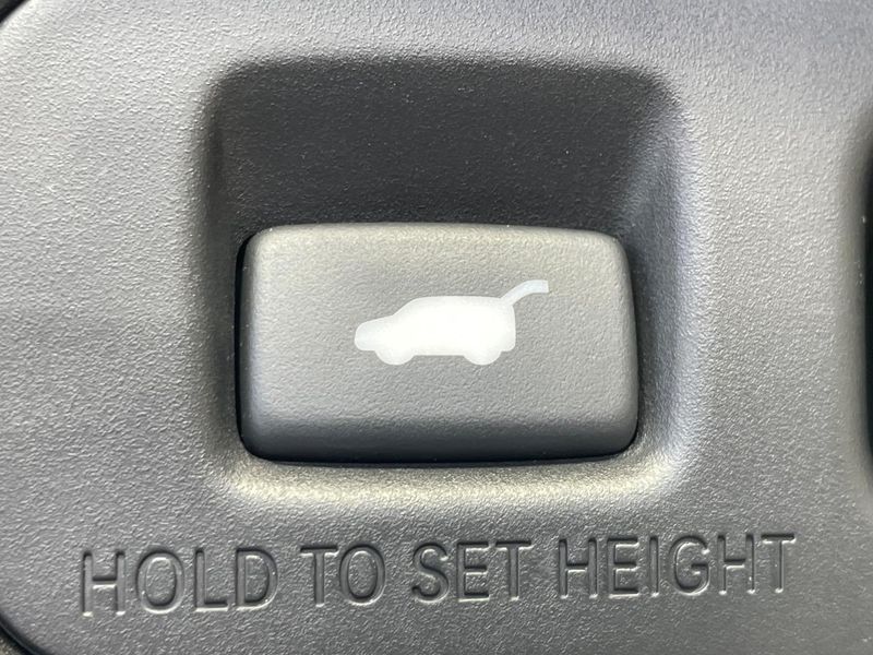 2021 Honda CR-V Hybrid 6AA-RT5 (UW-6a8fac0d983ba)[18]