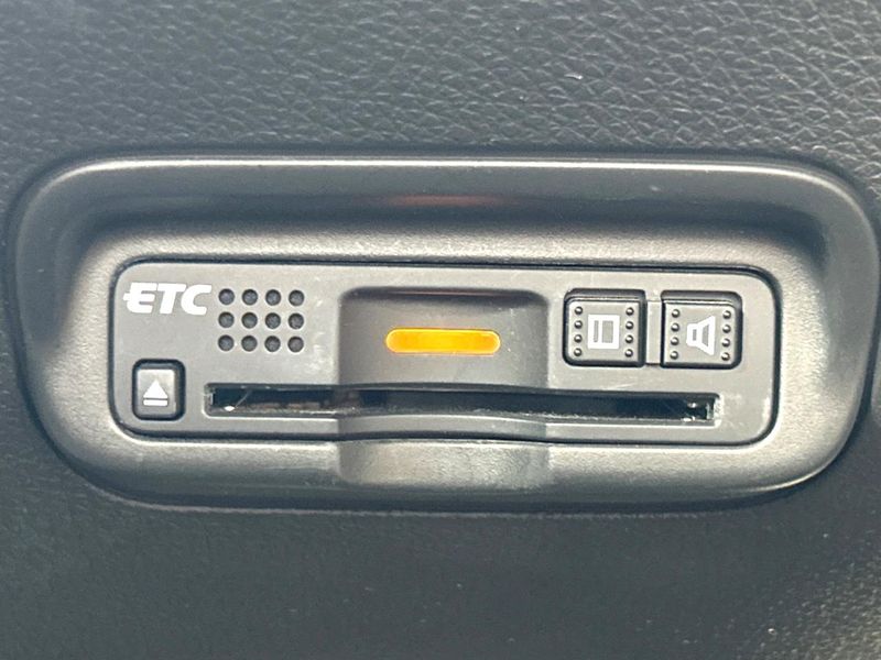 2017 Honda Vezel DAA-RU3 (UW-6a8fac11342ec)[29]