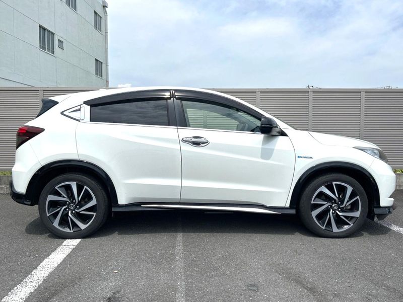 2017 Honda Vezel DAA-RU3 (UW-6a8fac11342ec)[8]