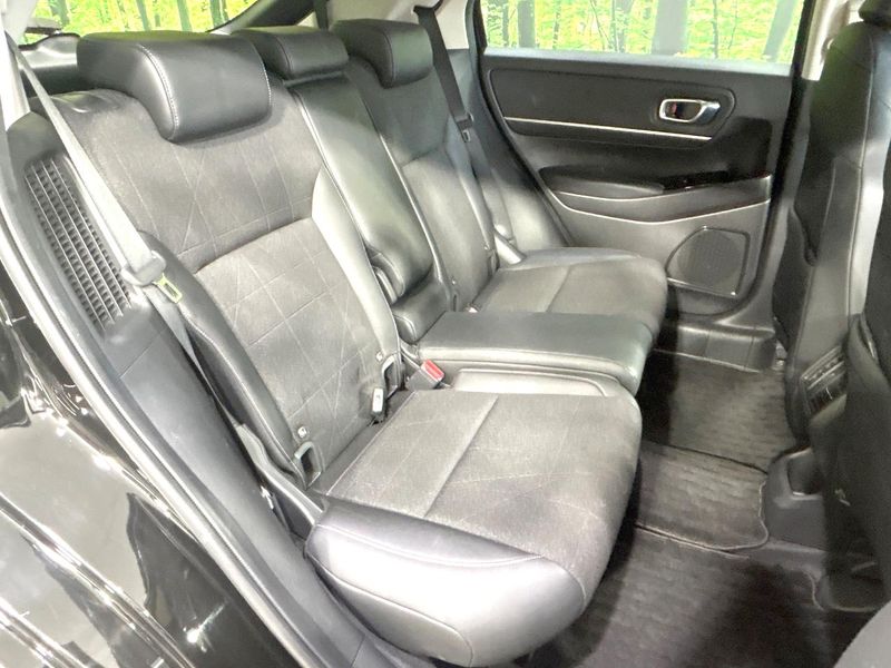 2021 Honda Vezel 6AA-RV5 (UW-6a8fac1474403)[12]