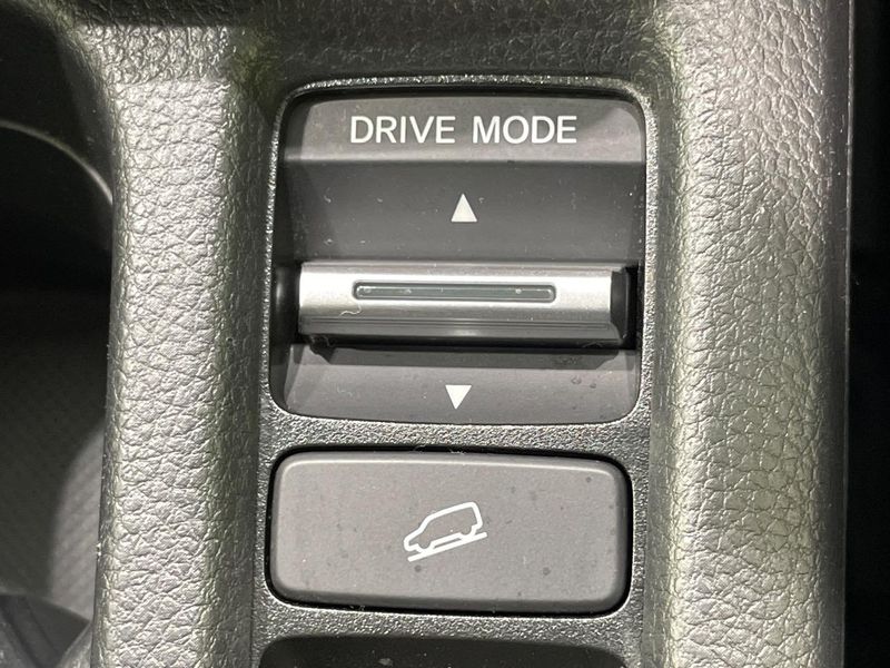 2021 Honda Vezel 6AA-RV5 (UW-6a8fac14dc91d)[28]