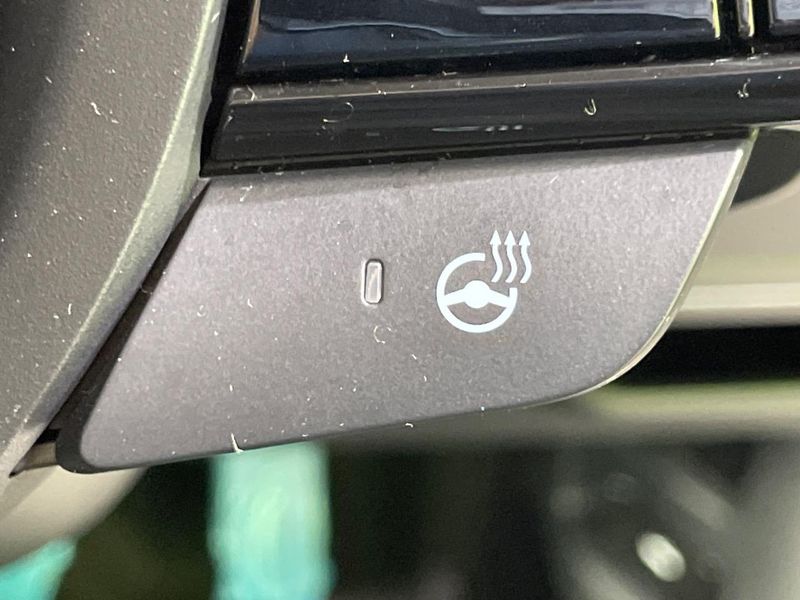2021 Honda Vezel 6AA-RV5 (UW-6a8fac14dc91d)[20]