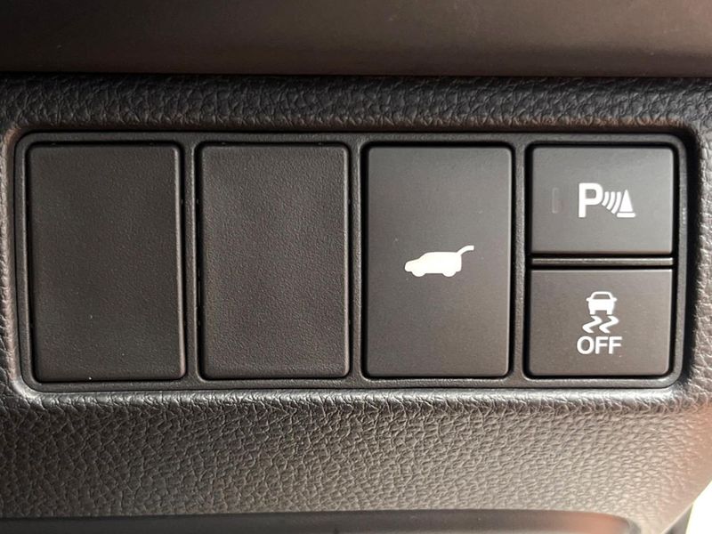 2024 Honda Vezel 6AA-RV5 (UW-6a8fac1f21139)[22]