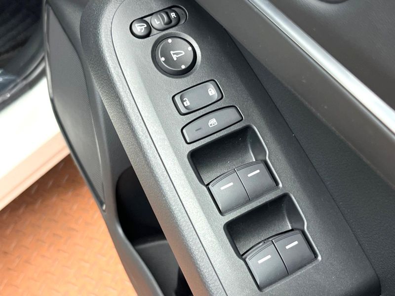 2024 Honda Vezel 6AA-RV5 (UW-6a8fac1f21139)[20]
