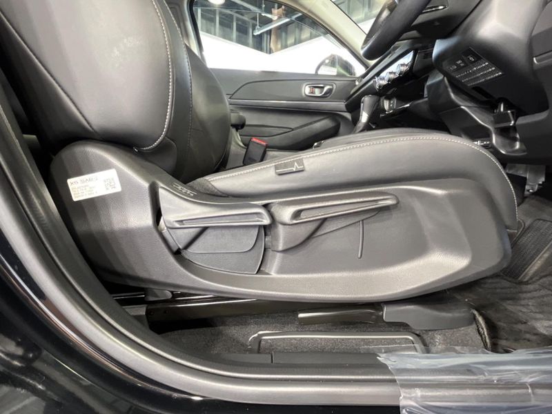 2025 Honda Vezel 6AA-RV5 (UW-6a8fac208c485)[26]