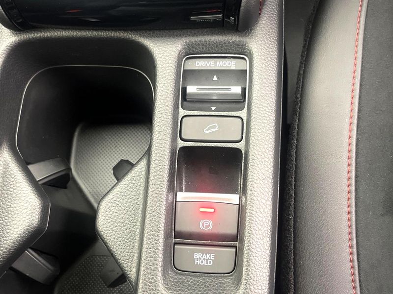 2025 Honda Vezel 6AA-RV5 (UW-6a8fac226db4d)[23]