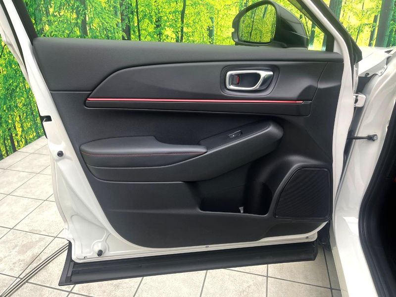 2025 Honda Vezel 6AA-RV5 (UW-6a8fac226db4d)[6]