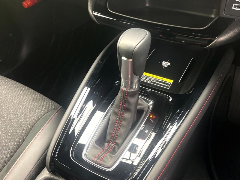 2025 Honda Vezel 6AA-RV5 (UW-6a8fac226db4d)[21]