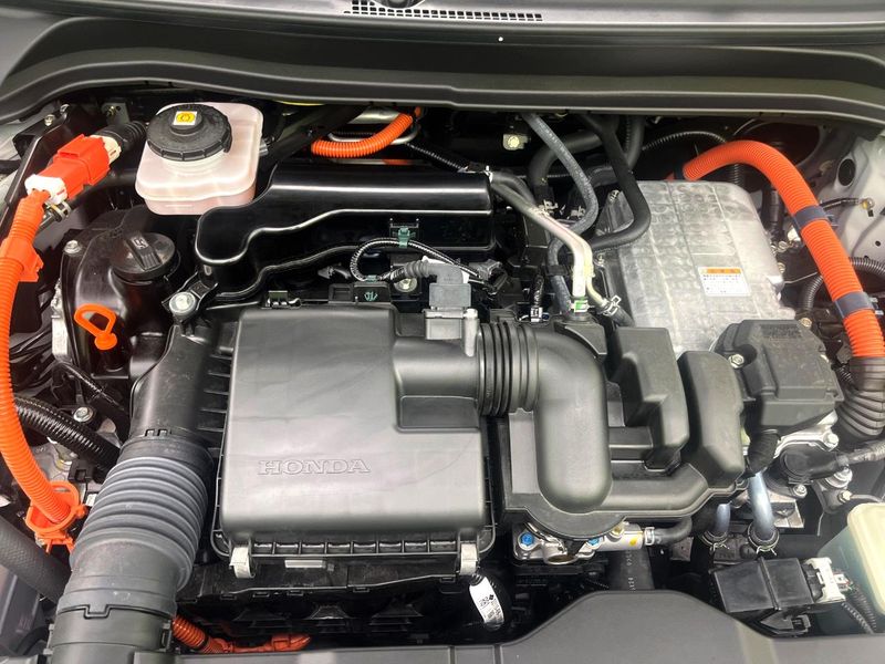 2025 Honda Vezel 6AA-RV5 (UW-6a8fac226db4d)[4]