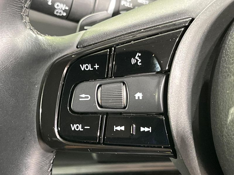2021 Honda Vezel 6AA-RV6 (UW-6a8fac23979a4)[26]