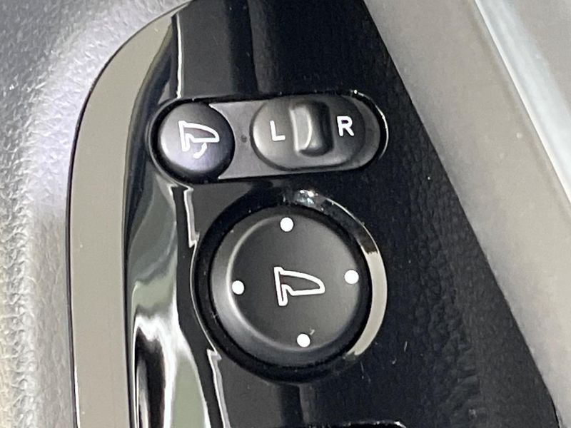 2021 Honda Vezel 6AA-RV6 (UW-6a8fac23979a4)[17]
