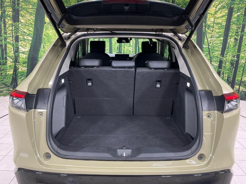 2021 Honda Vezel 6AA-RV6 (UW-6a8fac23979a4)[4]
